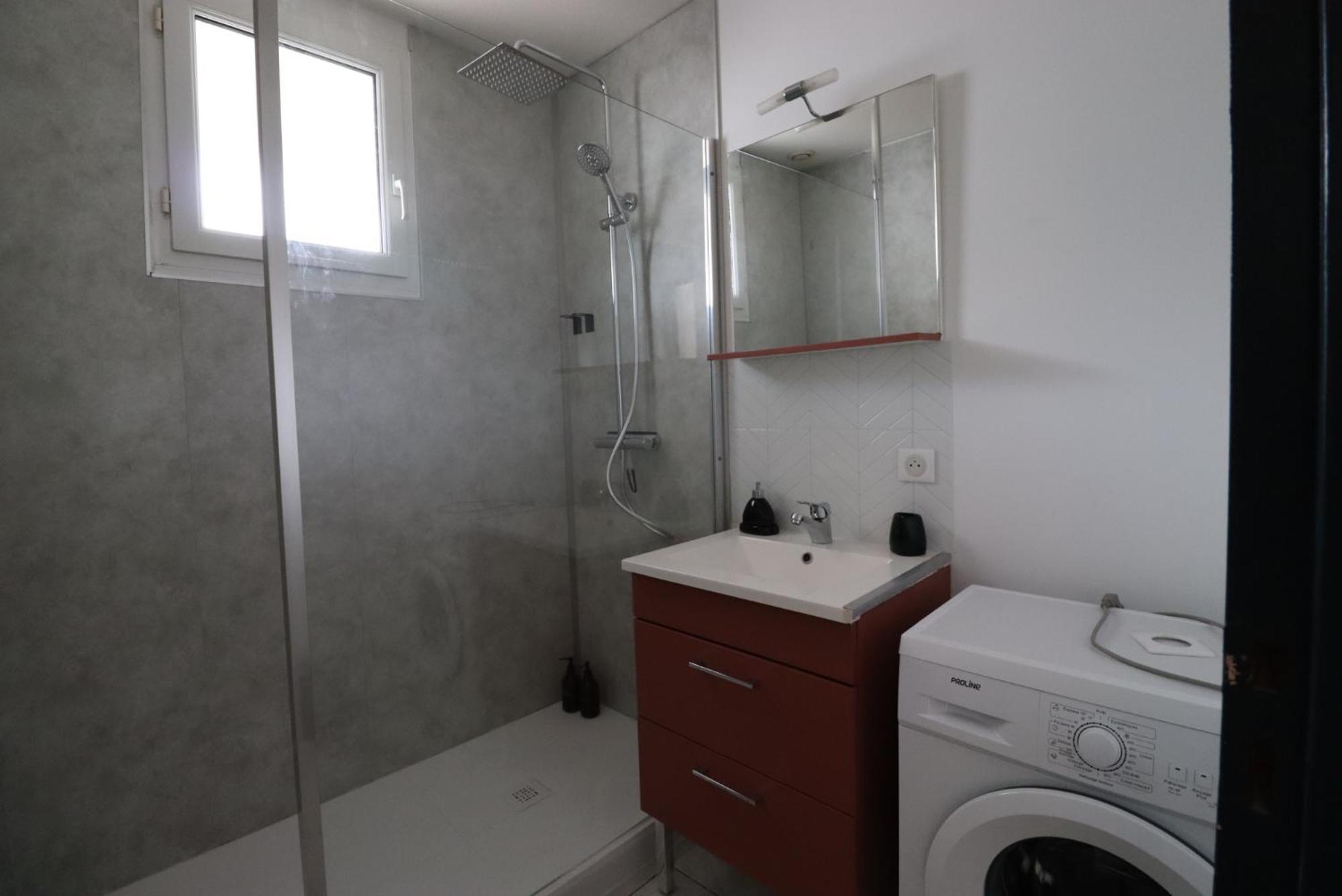 Le Spazioso - T3 Arcachon Avec Terrasse Privative Bagian luar foto