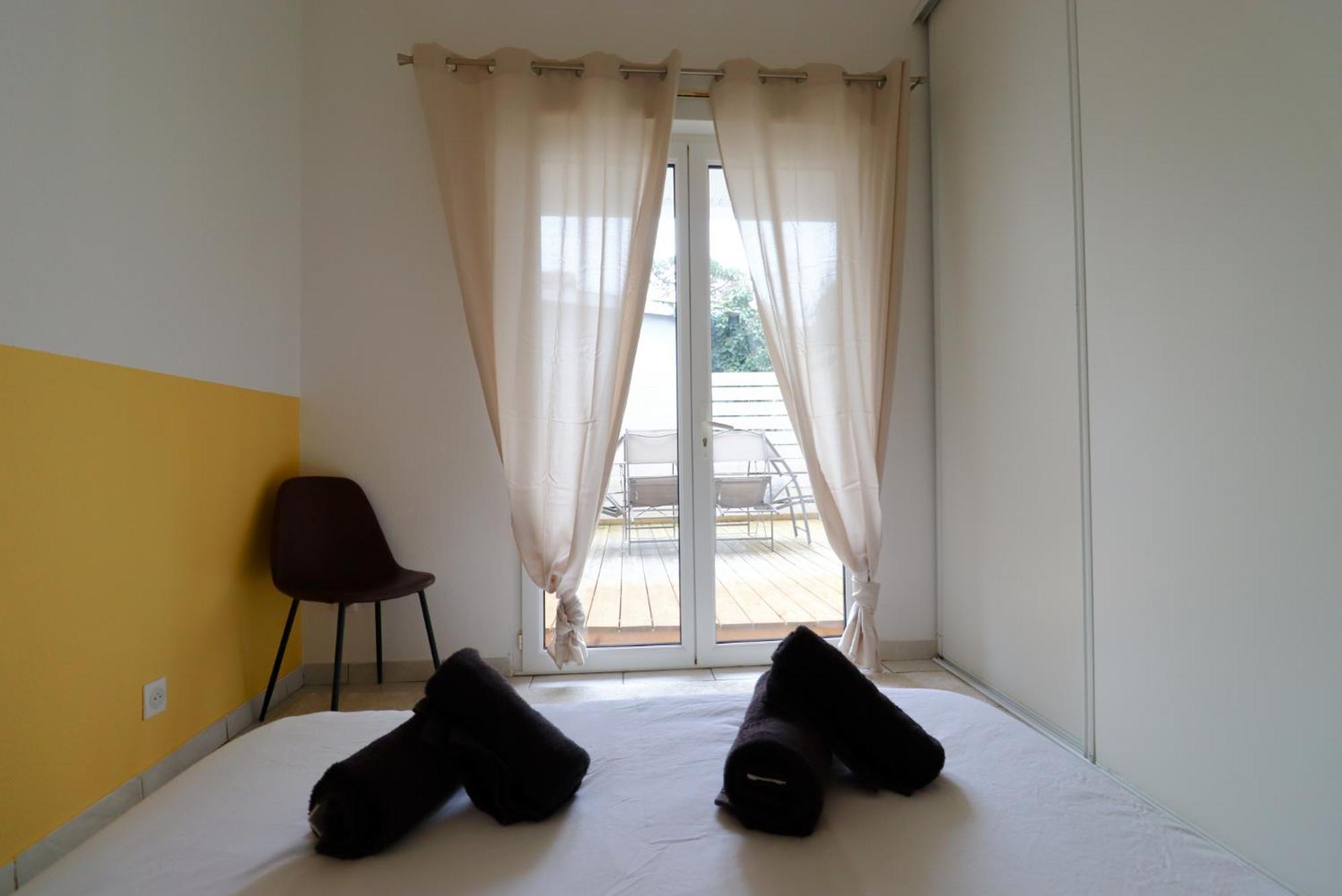 Le Spazioso - T3 Arcachon Avec Terrasse Privative Bagian luar foto